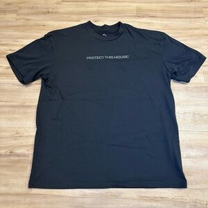 Under Armour “Protect This House” Loose Fit Shirt Size Medium
